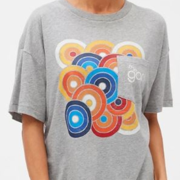 GAP 50th Anniversary Graphic Pocket T-Shirt Sz M - Picture 1 of 4